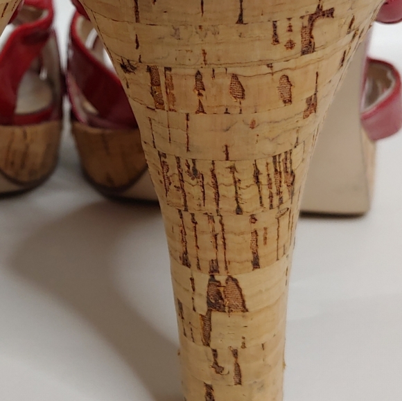 Yellow Box Laurie Bright Cherry Red Faux Leather Straps Cork Heels Size 8.5 - Picture 10 of 15